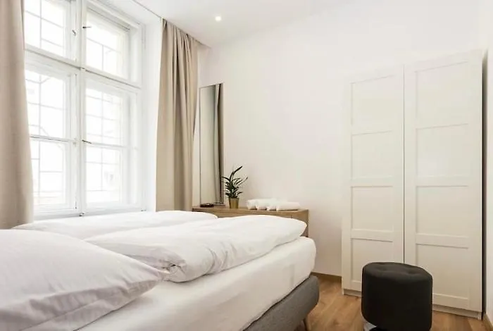 Wenceslas Square Luxury Apartment